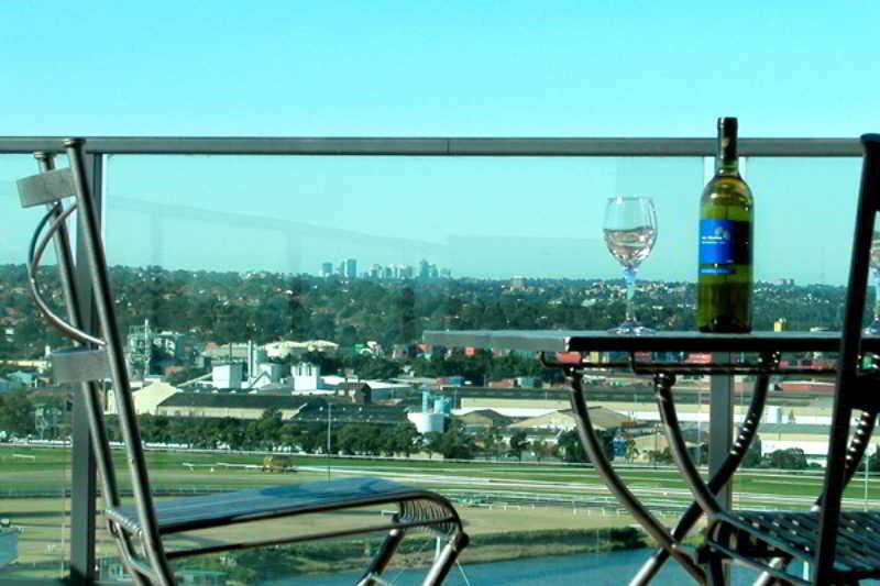 Nesuto Parramatta Aparthotel Sydney Ngoại thất bức ảnh